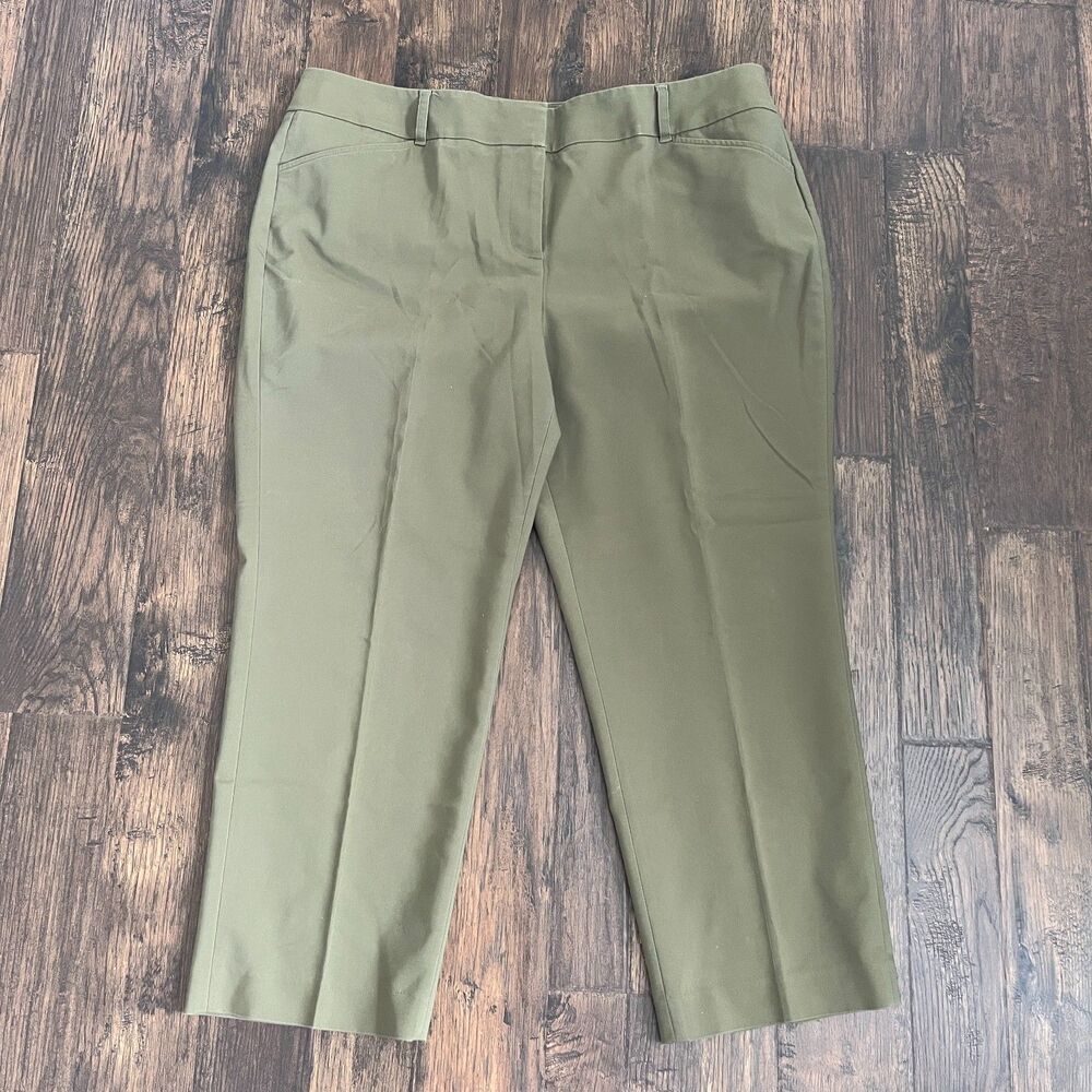 Chaus New York Dress Capri Green Womens Size 16 Front Crease Mid-rise